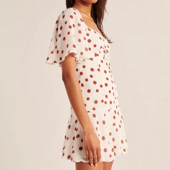 Abercrombie and Fitch polka dot flutter sleeve mini dress - Picture 2 of 9